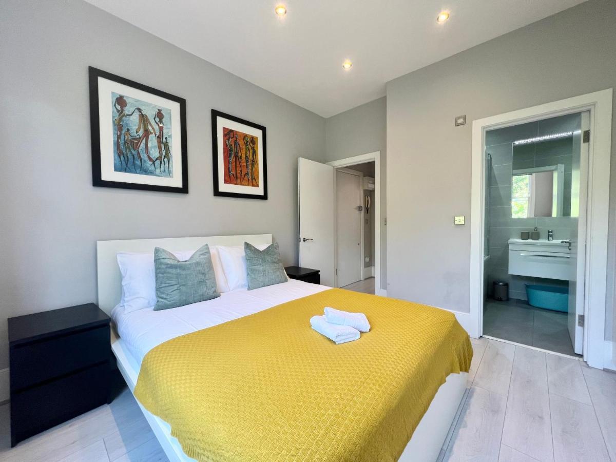 2 Bedroom Apartment In South Hampstead Londra Esterno foto
